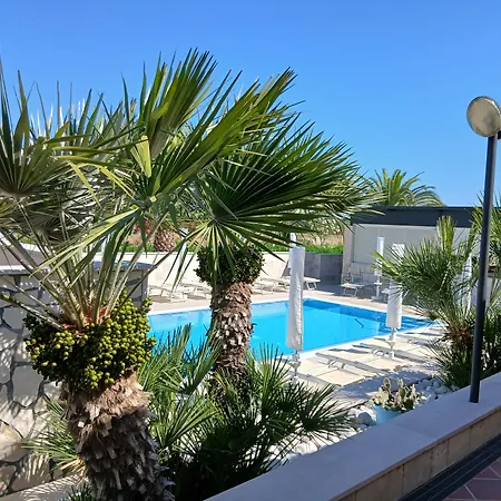 Bandiera Gialla 4* Margherita Di Savoia