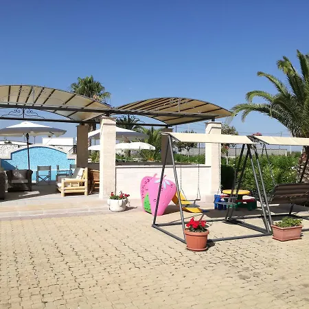 Bandiera Gialla Aparthotel *