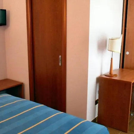 Bandiera Gialla 4* Margherita Di Savoia